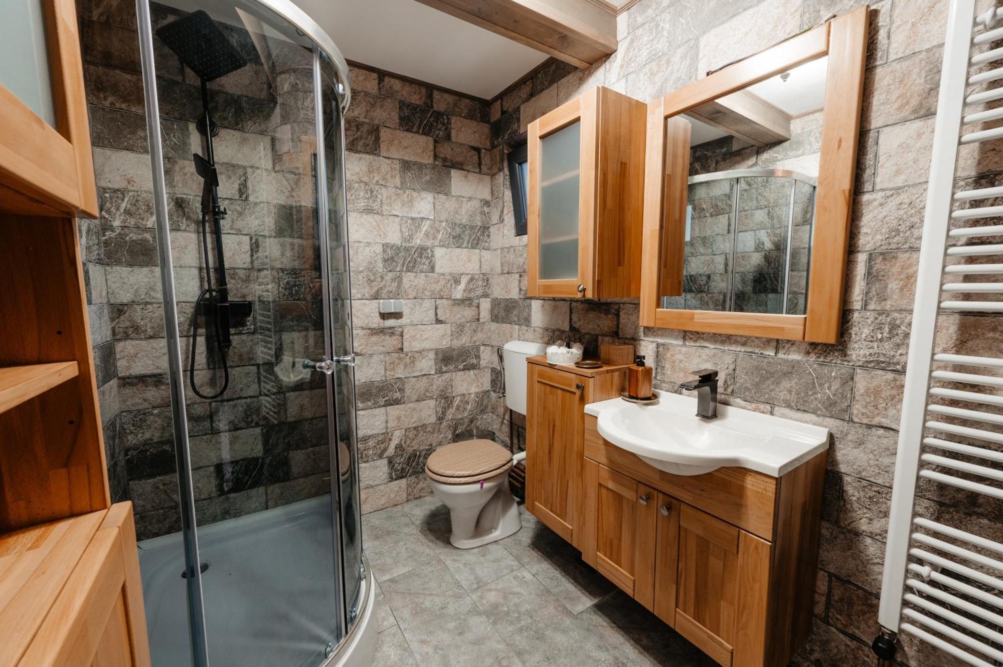 Moonlake Chalet Gainesti Екстериор снимка